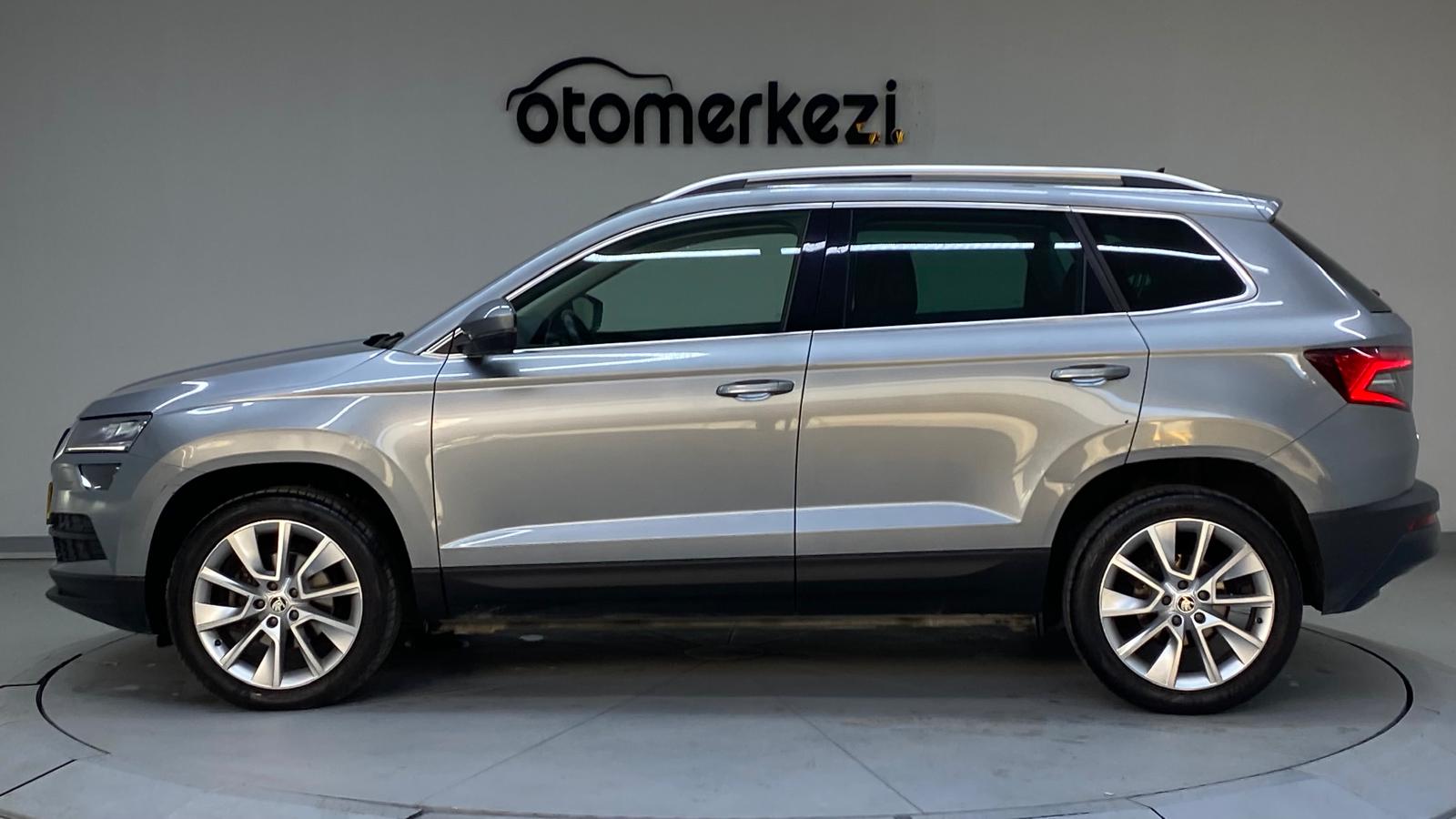 SKODA KAROQ 11